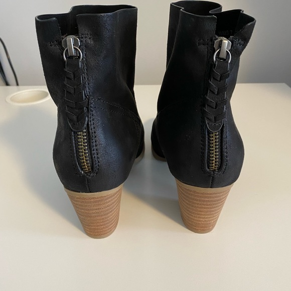 Brand New Report Heeled Black Booties - Picture 4 of 7